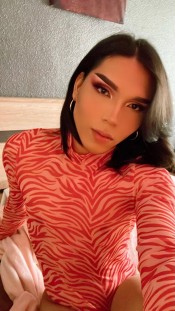 Sexy  FEMBOY LADYBOY pelo natural