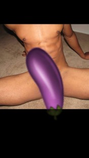 CHICO JOVEN PARA CUMPLIR SUS FANTASIAS