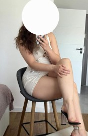 LATINA AMA DE CASA CON GANAS DE…