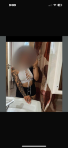 CHICA JOVEN ENCANTADORA