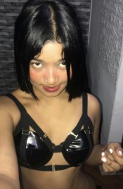 ME PONGO PUTISIMA MAMANDO UNA BUENA POLLA