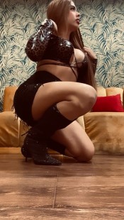 HERMOSA TRANS ENCANTADORA Y FEMENINA,TORREVIEJA