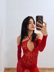 MIRANDA UNA PELI NEGRA ENCANTADORA VEN A CONOCERME