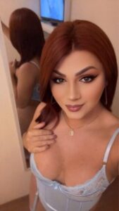 STEFANIA VARGAS, CHICA TRANS LECHERA Y CAÑERA EN VALLADOLID