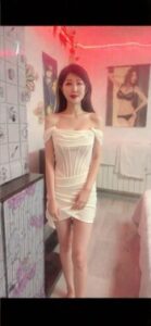 CHICA ASIÁTICA MUY SEXY Y CALIÑOSA