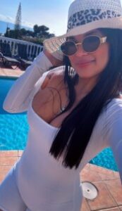 SOY LA CHICA QUE TU MUJER NO QUIERE QUE CONOZCAS