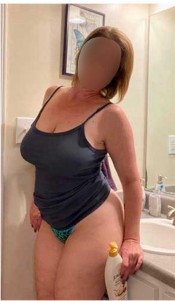 AMANDA 35 AÑOS SEXY, SENSUAL Y JUGUETONA…
