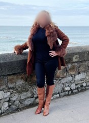 ESPAÑOLA DE LUJO CON MUCHA CLASE Y ELEGANCIA