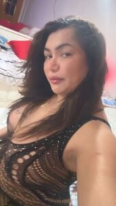 EN GRANADA TRANS FIESTERA DOMINANTE ROMPE CULOS
