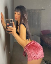 CHICA LATINA CON UNAS CURVAS QUE TE IMPACTARAN