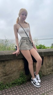 CUERPAZO!! 19 AÑITOS !! RUBIA JUGUETONA
