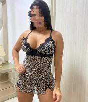 ENCANTADORA COLOMBIANA CON PIEL CANELA,DON BENITO