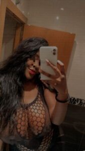 DIOSA DEL SEXO COMPLACIENTE FIESTERA A TOPE