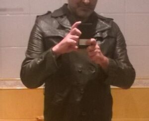Hola mi nombre es Jota y soy un acompañante masculino español de 47 años que vive en Madrid.