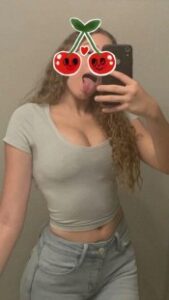 SALIDAS 24h JOVEN BUSCA  PLACER FANTASÍAS FETICHES FIESTA MASAJ